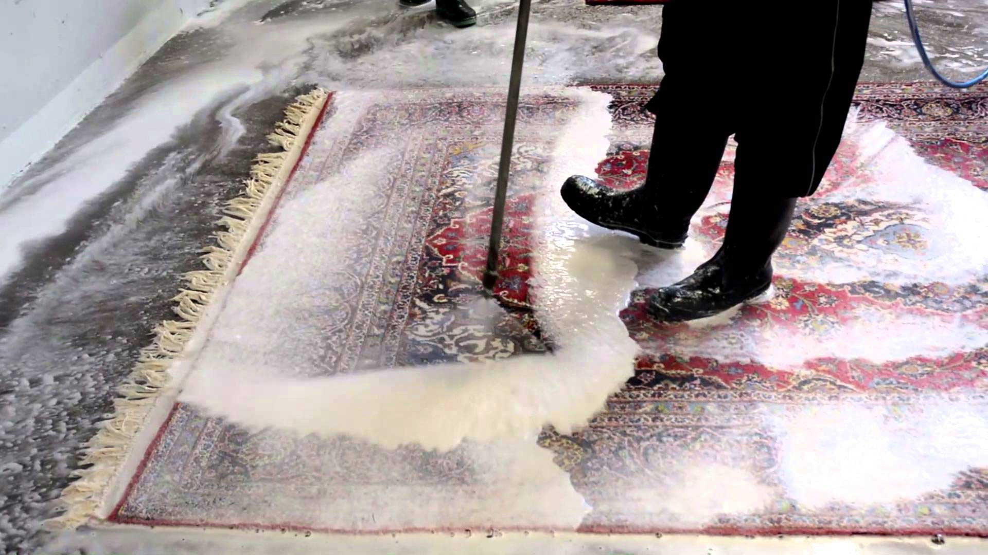 قالیشویی در کمالشهر